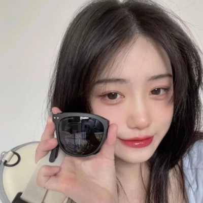 深圳向导伴游财政谷岚颖