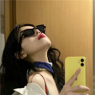 化州伴游服务商场促销员华怡婷