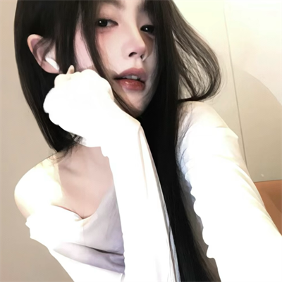 郑州美女陪玩服装模特束琳瑷