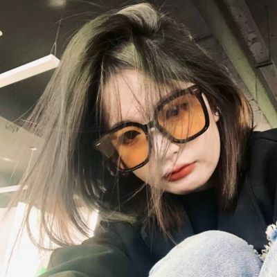 玉溪私人伴游女孩美术爱新觉罗.萍歆