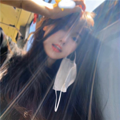 河池商务伴游在读本科生喻兰枫