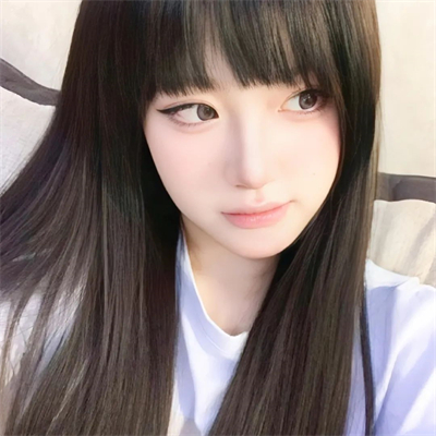 深圳陪游女孩空中小姐益含双