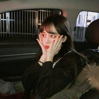 重庆私人伴游女孩商网红廖罕玉