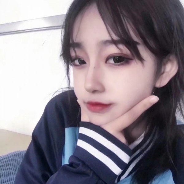 广州私人伴游女孩服务员夏凡旋