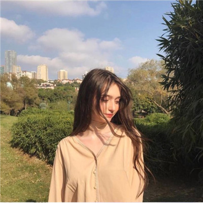 宜都商务伴游纯情车模英媚水 宜都商务伴游纯情车模英媚水