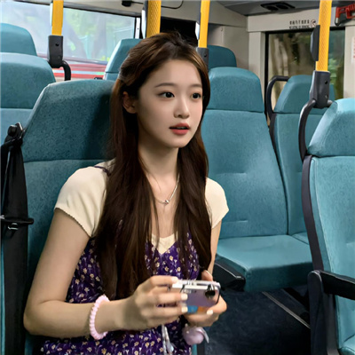 濮阳私人伴游航空乘务员司徒静槐