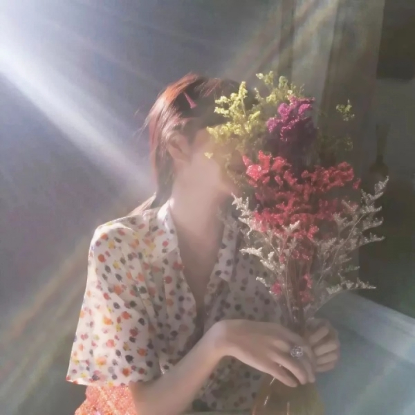 广州结伴游玩外汇交易员玄嘉美