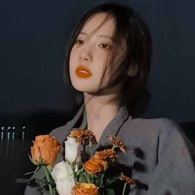 乐山伴游服务迷人车模同燕舞