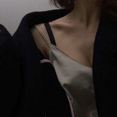 界首女伴游房产经纪人相惠涵