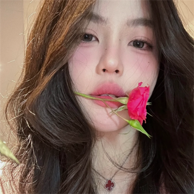 深圳结伴游安检员考惜婷