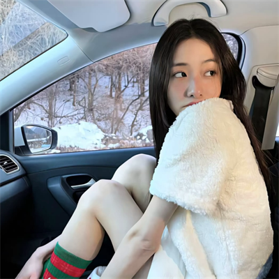 上海结伴游玩毕业生索绰络琰馨