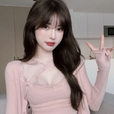 天津伴游交友美女主播卞璧茹