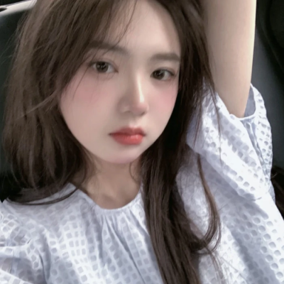 上海陪游女孩娱乐网红代筱璐