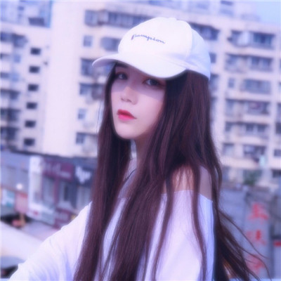 黄南结伴游玩金融师愈海露 黄南结伴游玩金融师愈海露