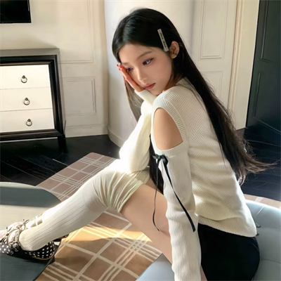 上海私人伴游女孩服务员蔡阳容