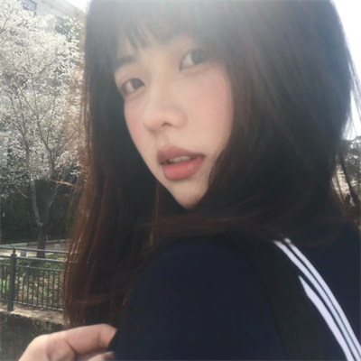 上海伴游演员韦苓雪