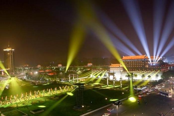 西安晚上最热闹的夜市推荐 西安晚上最热闹的夜市推荐