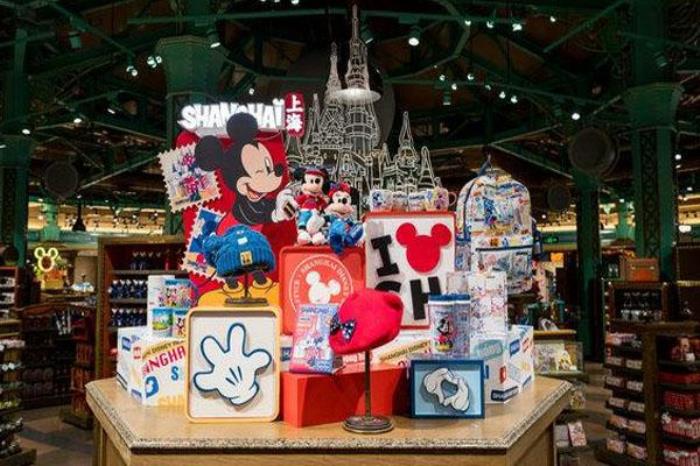 上海迪士尼纪念品推荐-去哪里买